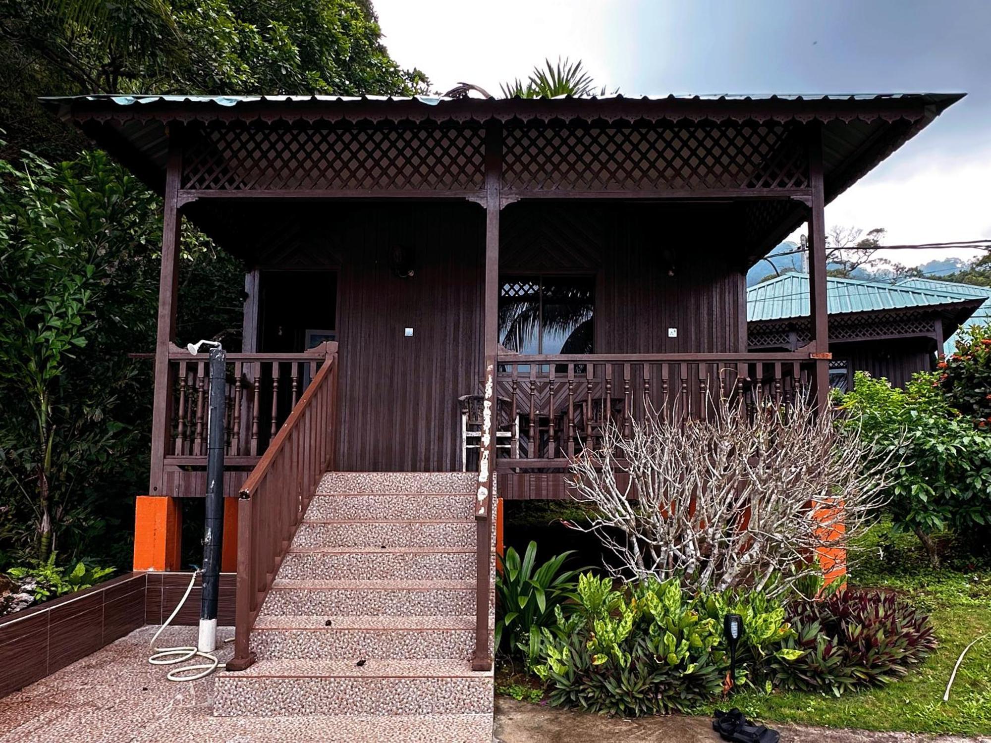 Abc Chalet Tioman Kampong Ayer Batang Exterior photo