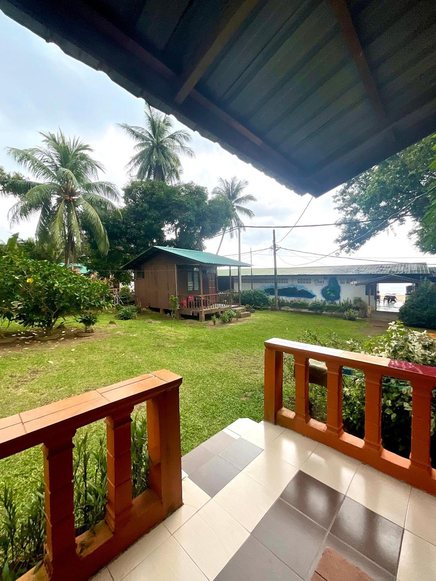 Abc Chalet Tioman Kampong Ayer Batang Exterior photo