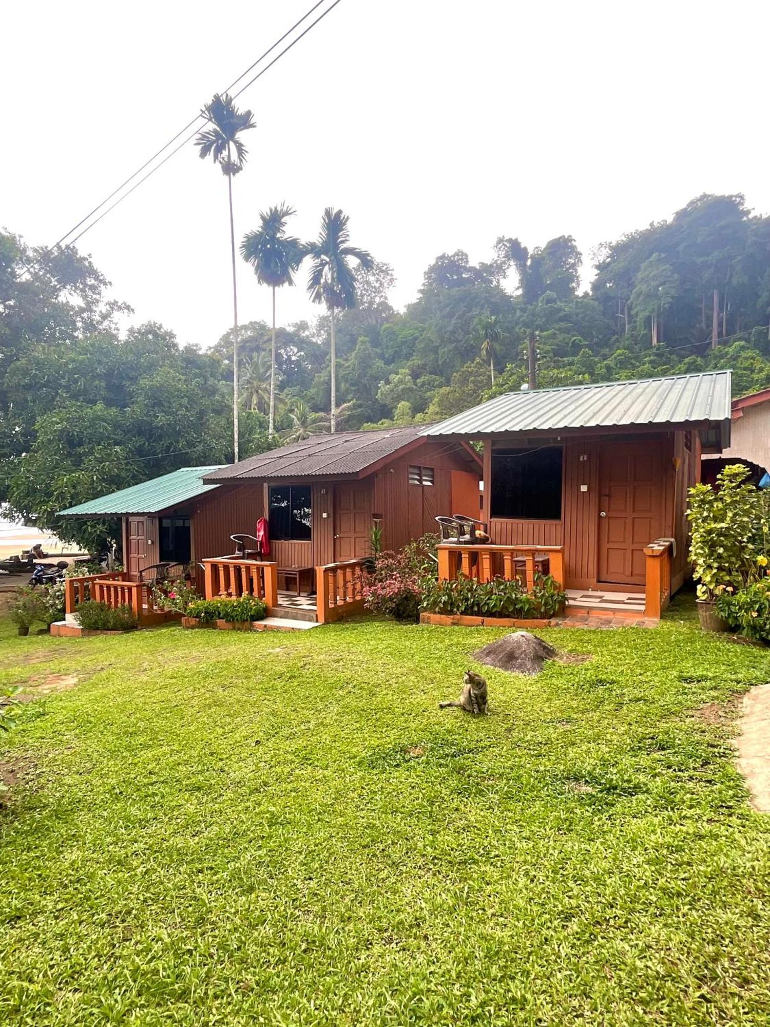 Abc Chalet Tioman Kampong Ayer Batang Exterior photo
