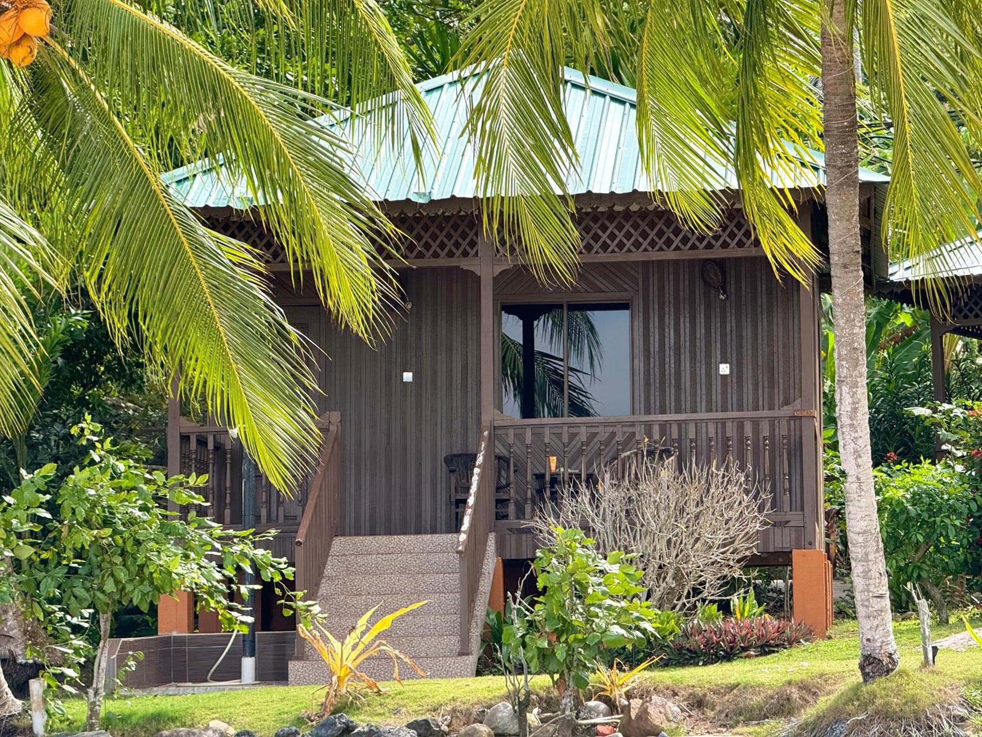 Abc Chalet Tioman Kampong Ayer Batang Exterior photo