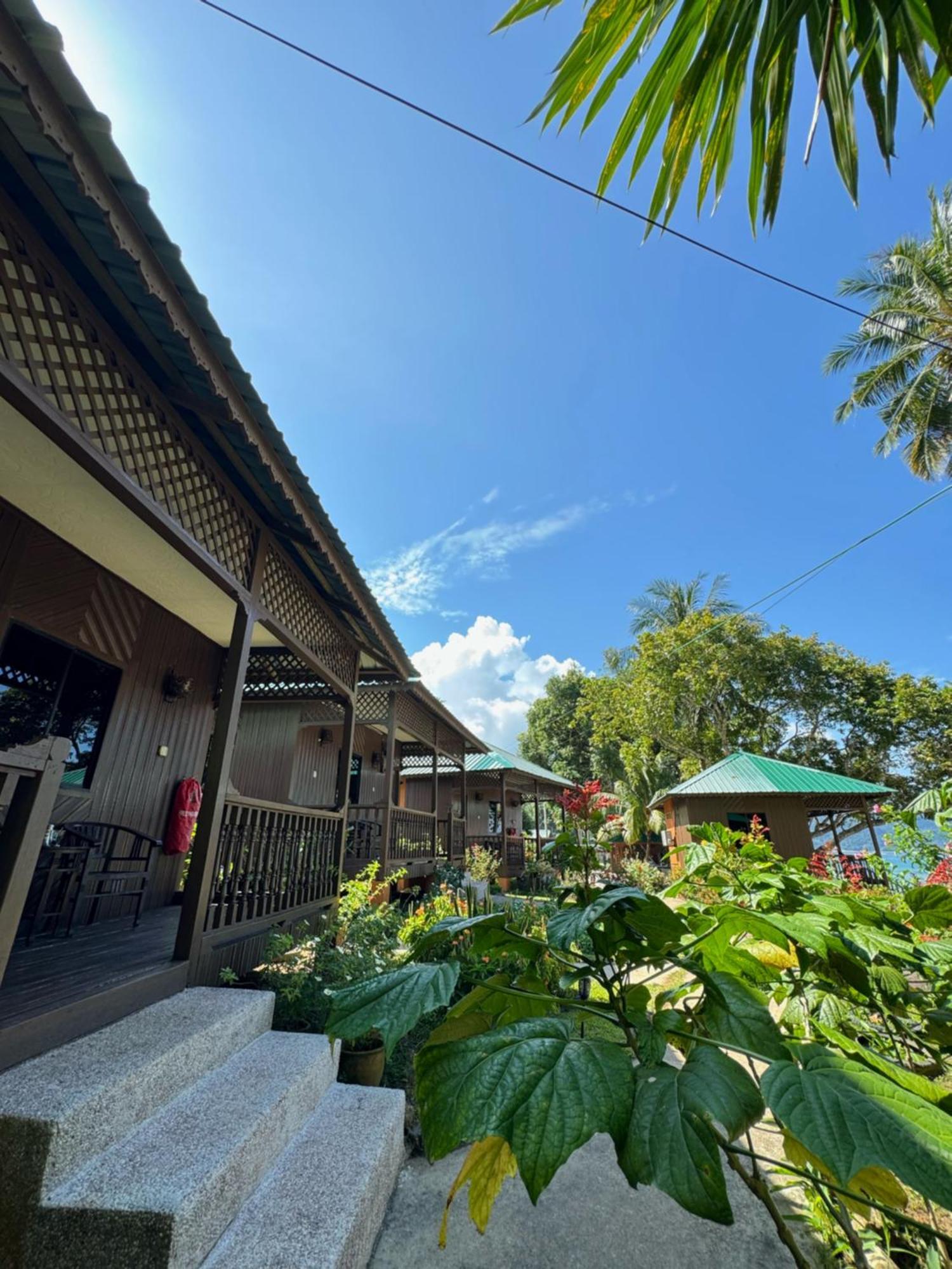 Abc Chalet Tioman Kampong Ayer Batang Exterior photo