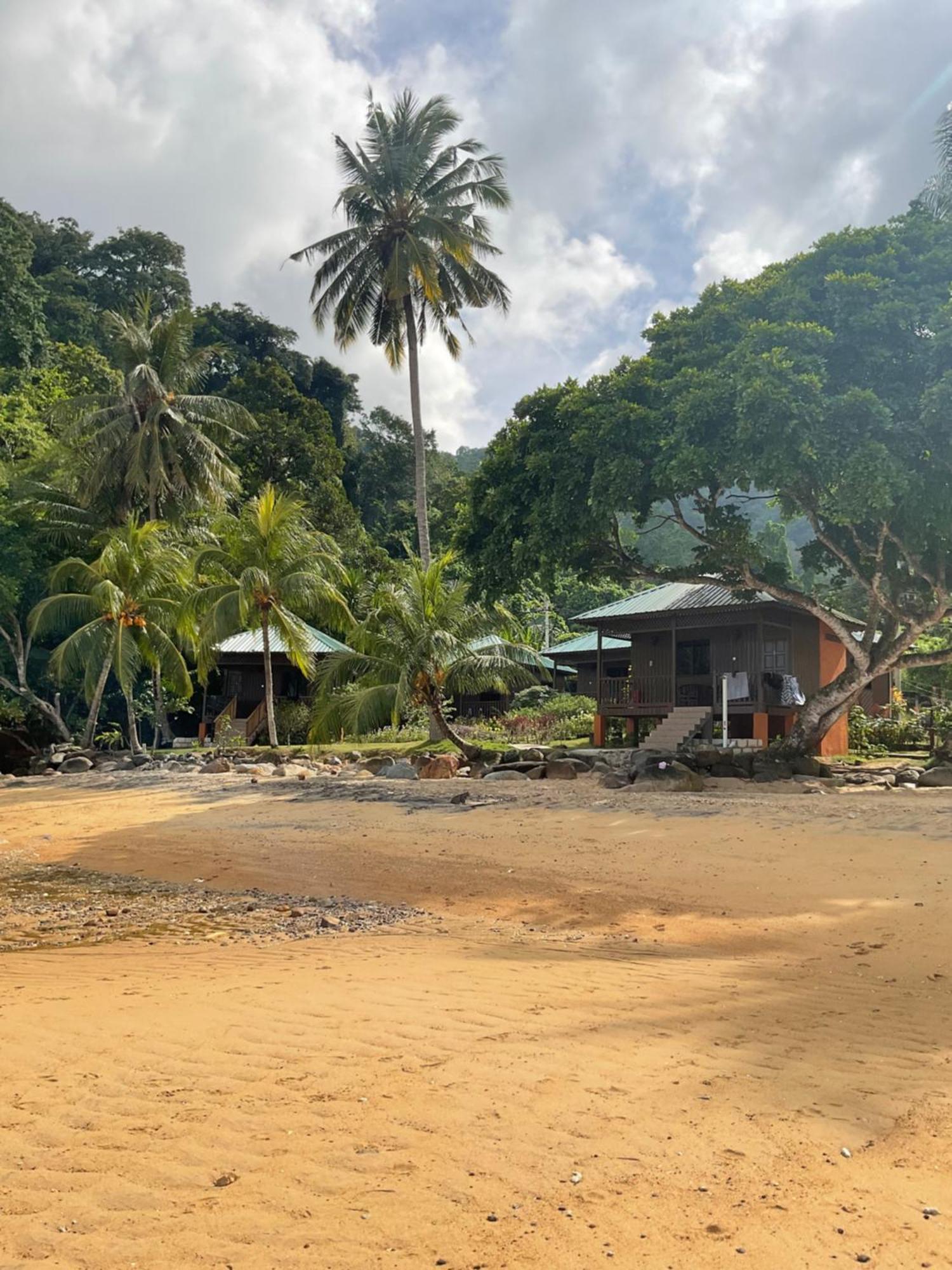 Abc Chalet Tioman Kampong Ayer Batang Exterior photo